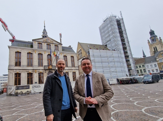 Minister Diependaele investeert ruim 172.000 euro in stadhuis van Roeselare
