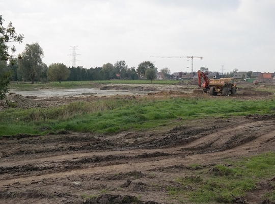 Aanleg bufferbekken in 2016 in Zedelgem